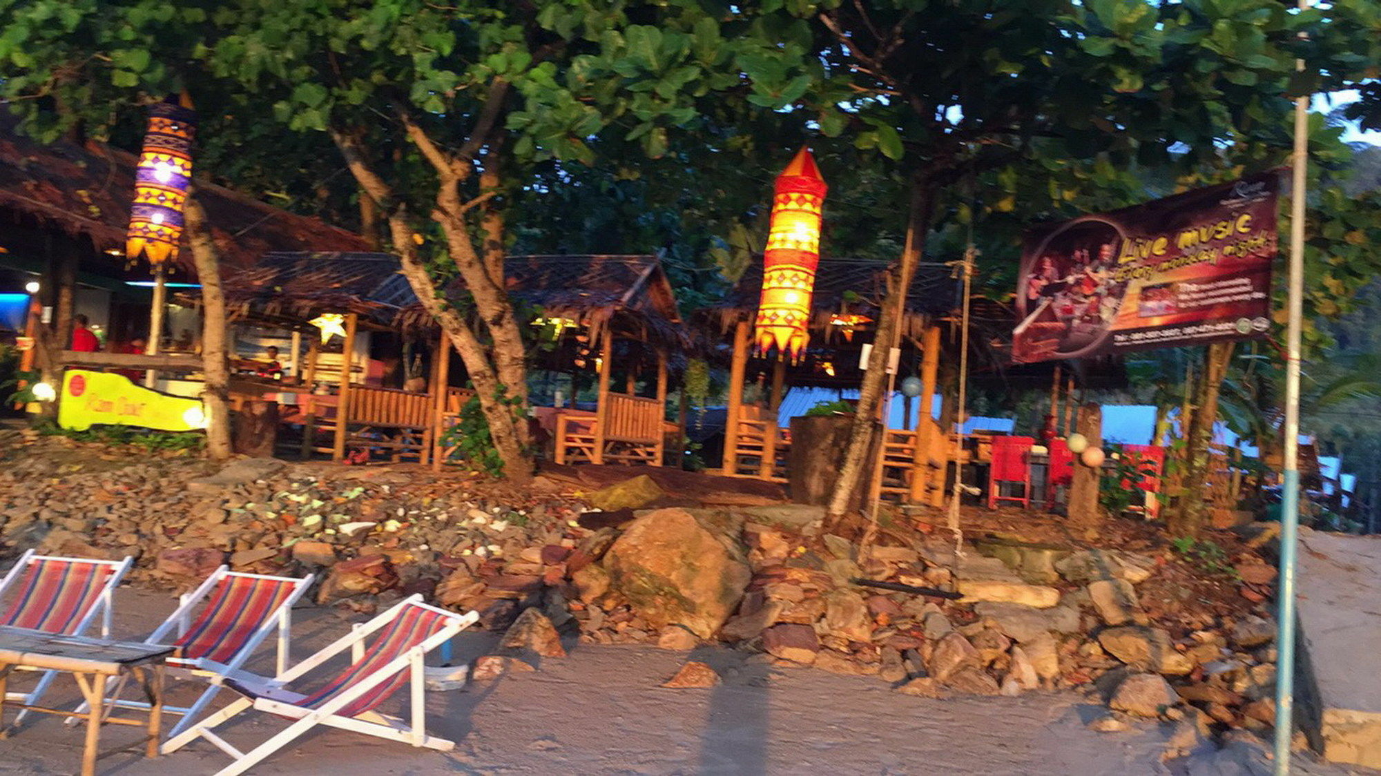 Rann Chalet Beach Side Ko Lanta Eksteriør bilde