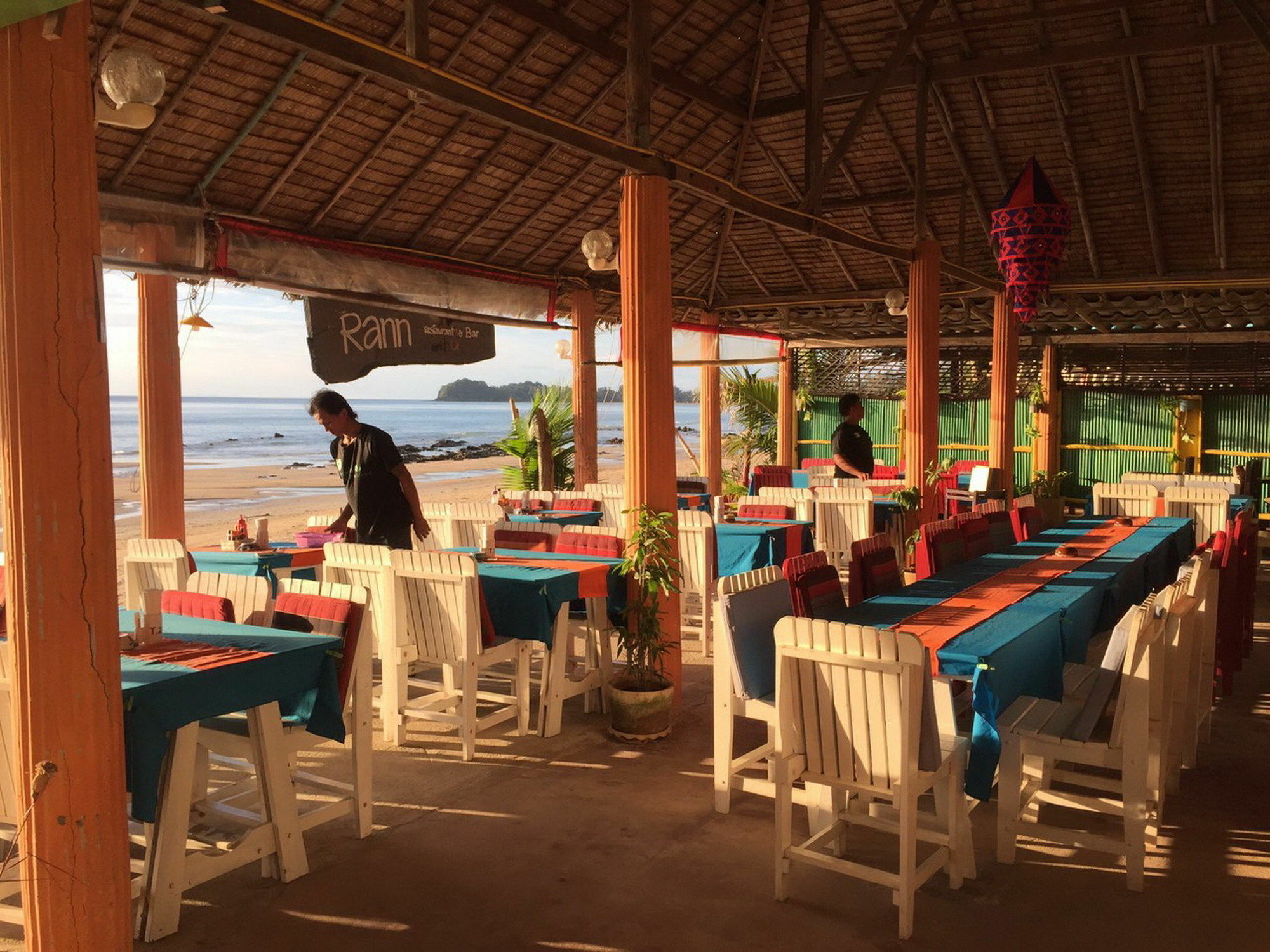Rann Chalet Beach Side Ko Lanta Eksteriør bilde